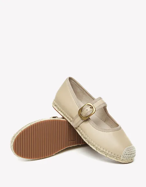 Mila In Umber